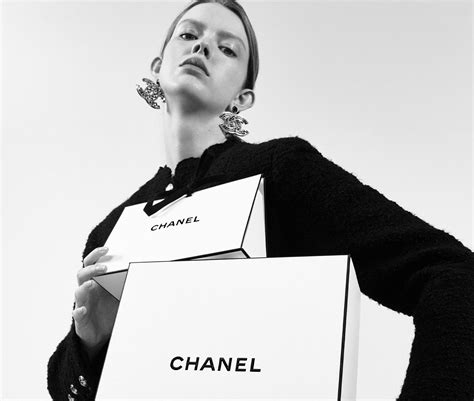 chanel calzini|Chanel customer service number.